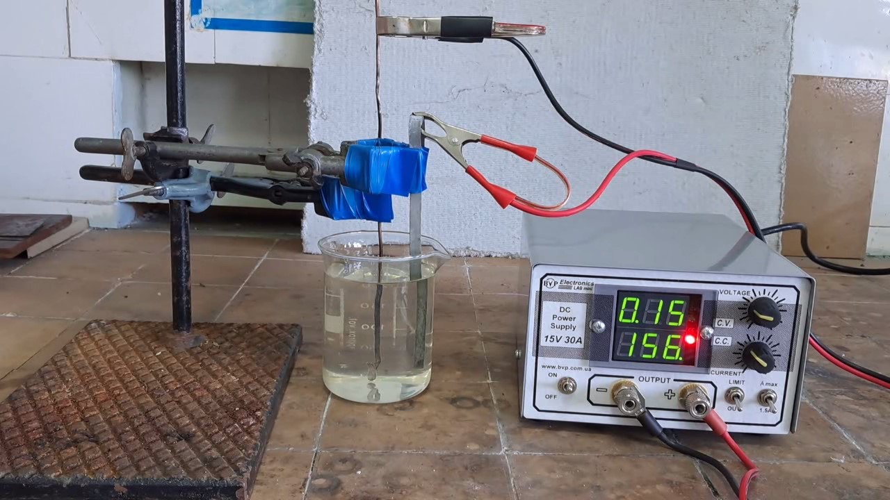 Electrolysis of hydrochloric acid (test of power supply unit)